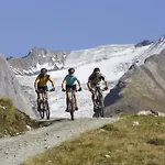 Viktoria Konukevi Sölden