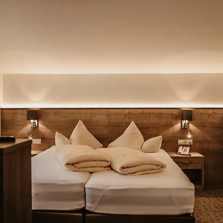 瑟尔登维多利亚酒店 3* 索尔登