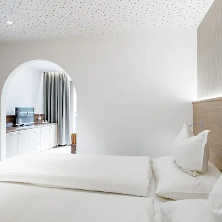 Viktoria Guest house 3*