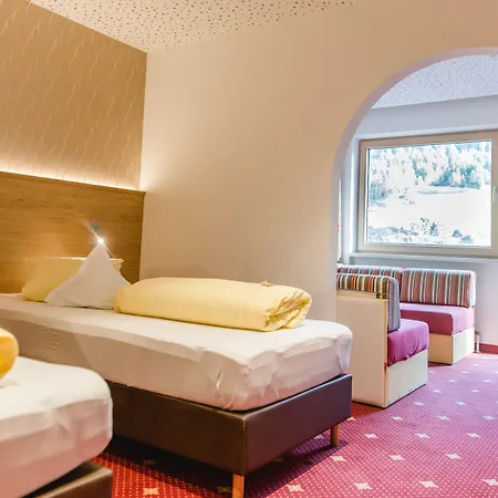 瑟尔登维多利亚酒店 3*