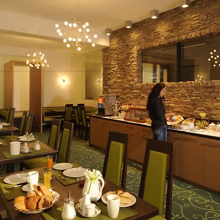 瑟尔登维多利亚酒店 招待所